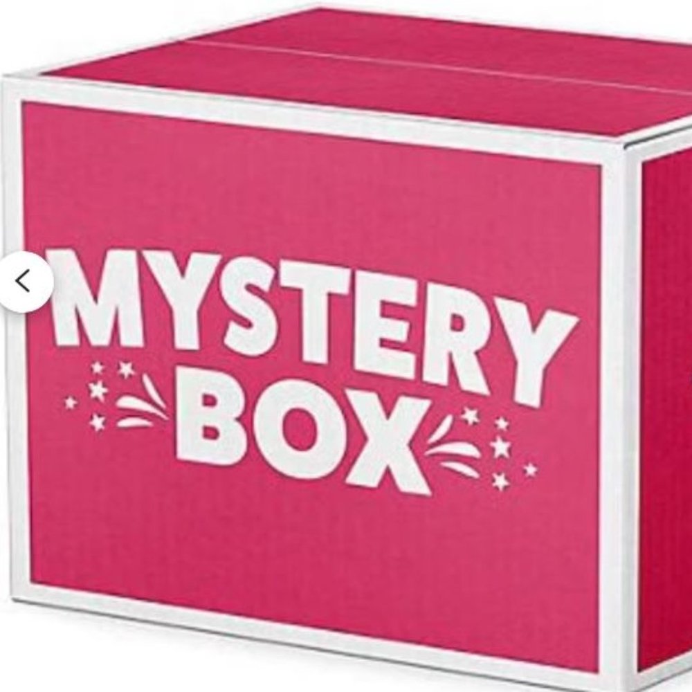 youtuber giving away stuff. new name brand